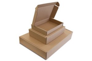 Image from Earthpack of three cardboard boxes